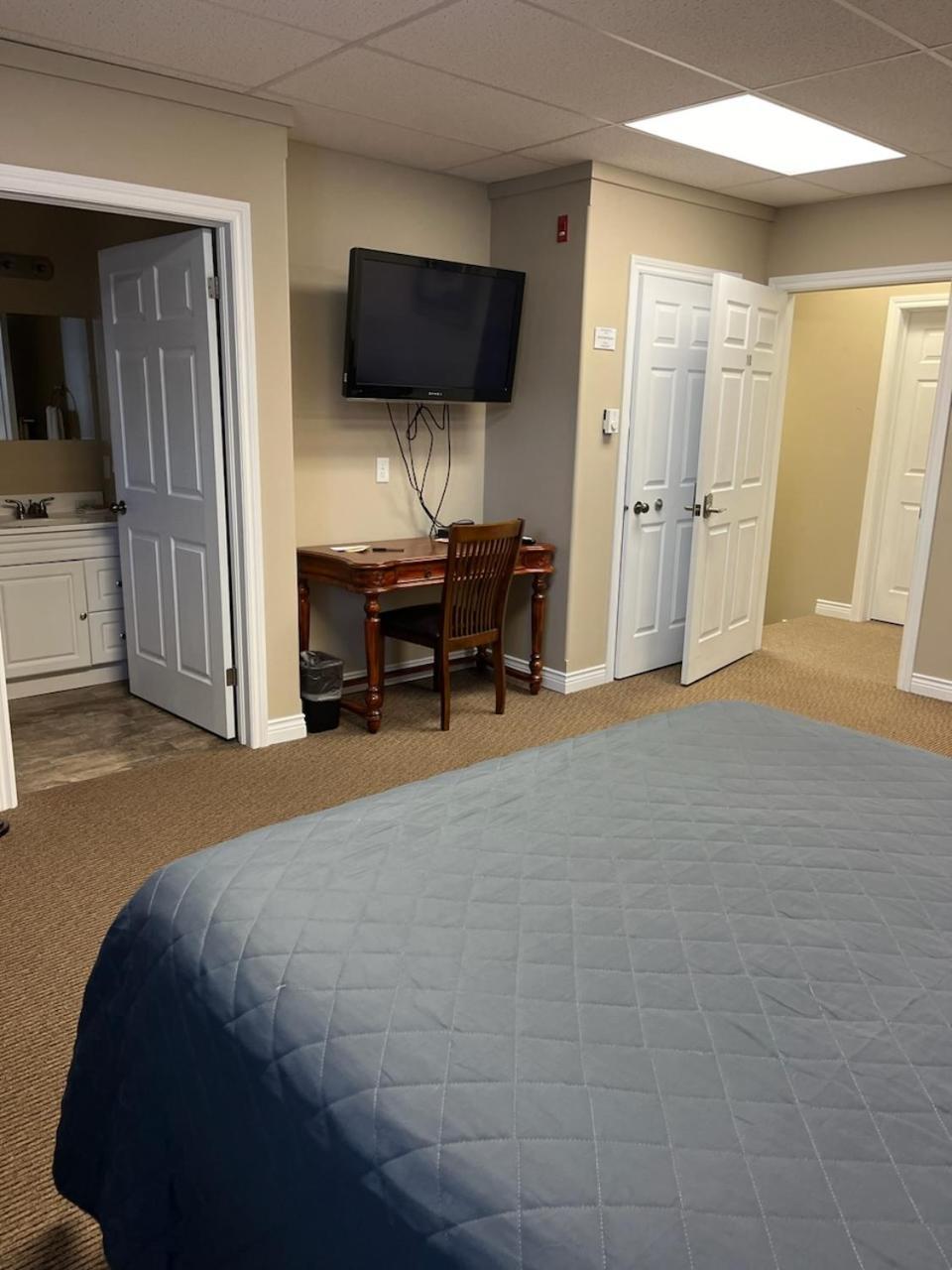 Riverview Suites Clarenville Exteriör bild