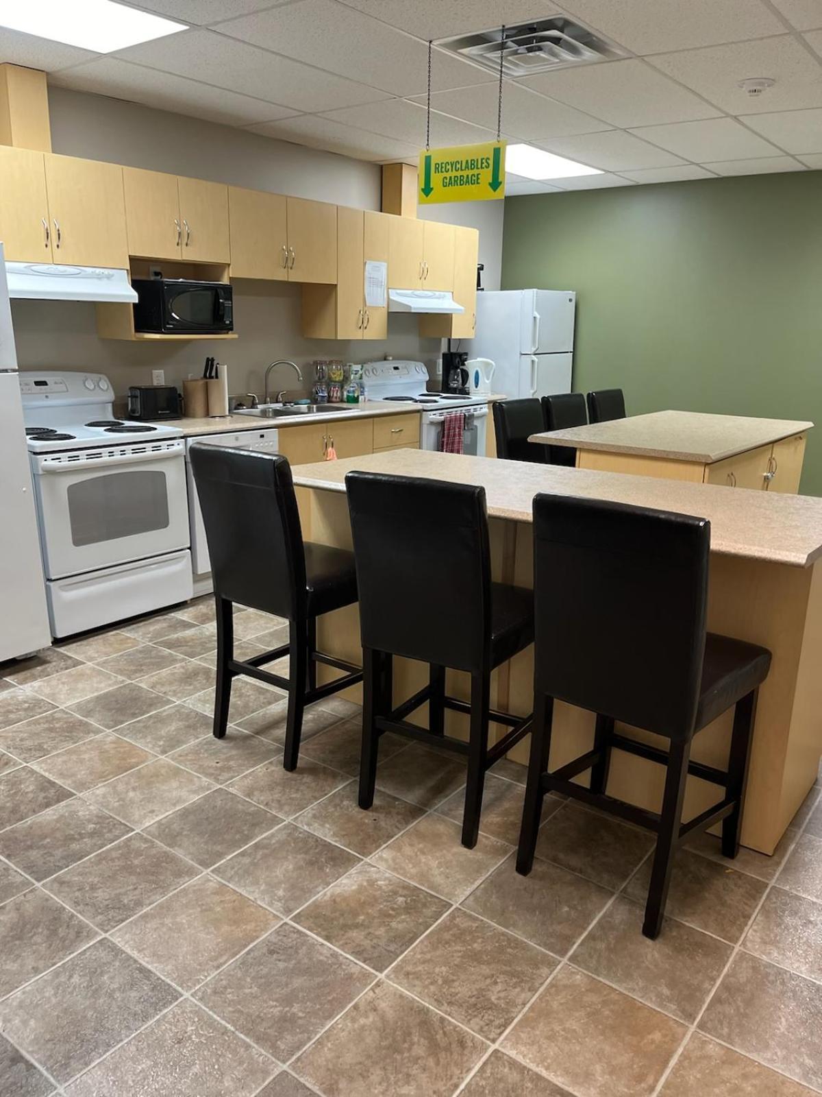 Riverview Suites Clarenville Exteriör bild